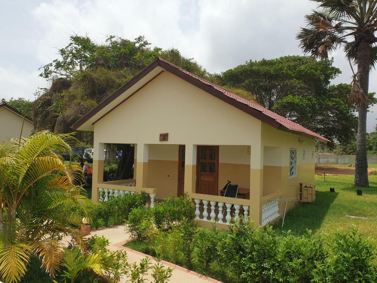 Kunta Kinteh Beach Complex Kotu Eksteriør bilde